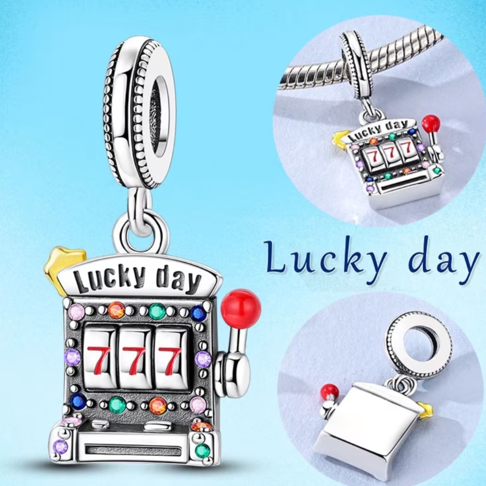 🎰SLOT MACHINE BRACELET CHARM-NEW